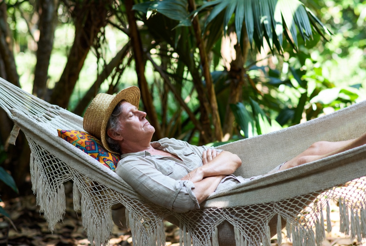 Retiree residency illustration for peaceful retirement in Brazil